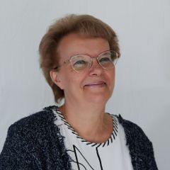 Лузгачева Галина